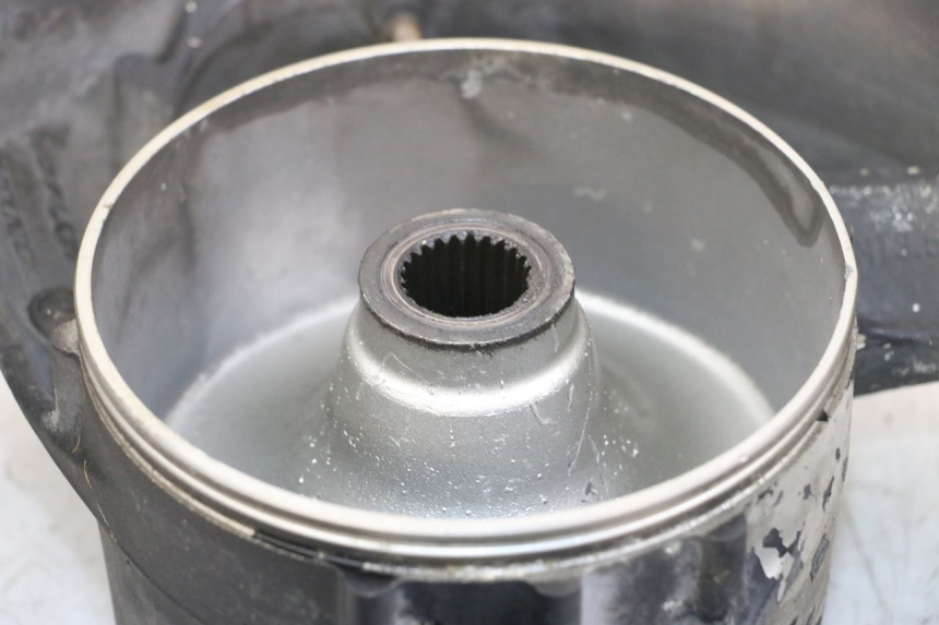 photo de JANTE ARRIERE HONDA FES S-WING SWING 125 (2007 - 2015) - Points de fixation