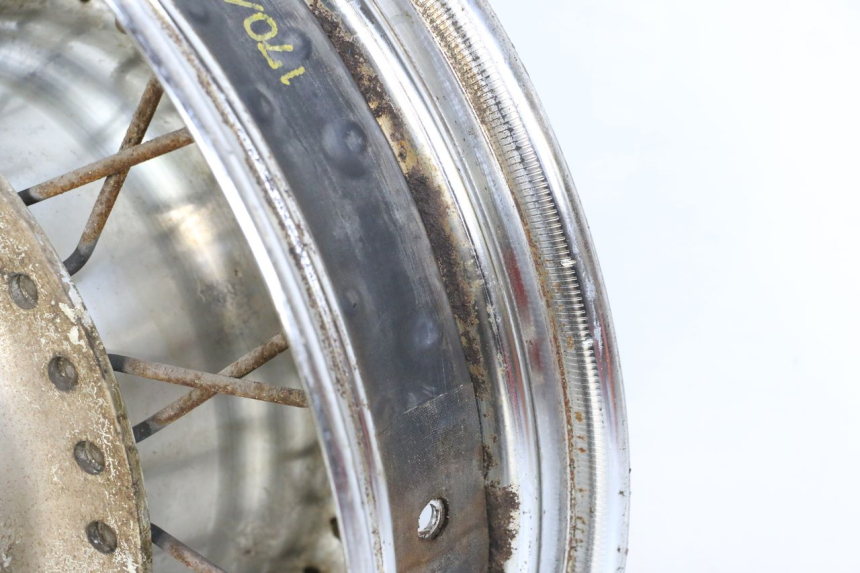 photo de JANTE ARRIERE HONDA VT C2 SHADOW 750 (1997 - 2001) - Détail de la pièce