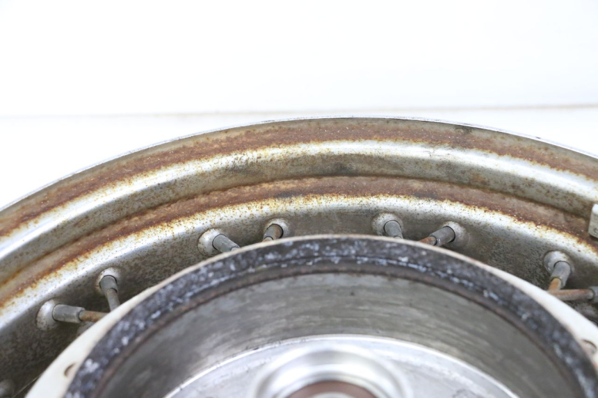 photo de JANTE ARRIERE HONDA VT C2 SHADOW 750 (1997 - 2001) - Vue rapprochée