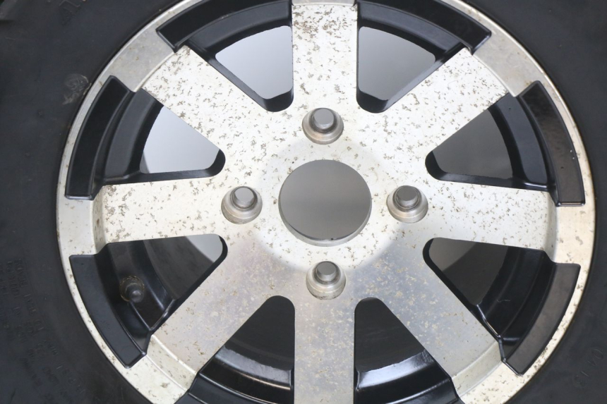 photo de JANTE ARRIERE HYTRACK HY S 4X4 410 (2013 - 2016) - Points de fixation