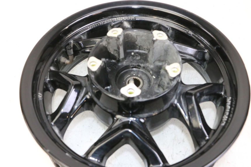 photo de JANTE ARRIERE SYM JOYMAX 125 (2010 - 2017) - Zoom composants