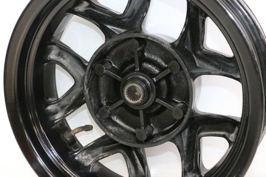 photo de JANTE ARRIERE SYM JOYMAX 125 (2010 - 2017) - Vue d’ensemble