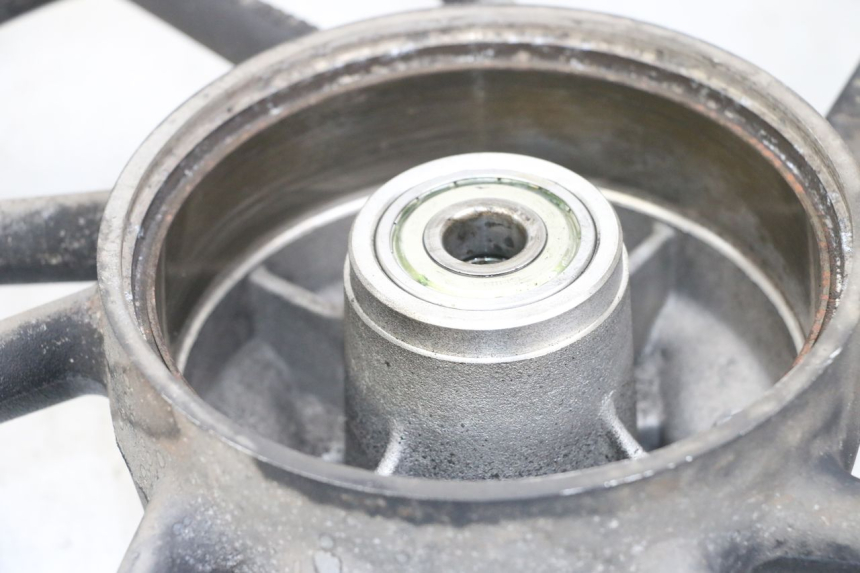 photo de JANTE ARRIERE KYMCO K-PW K-PIPE 50 (2012 - 2017) - État de surface