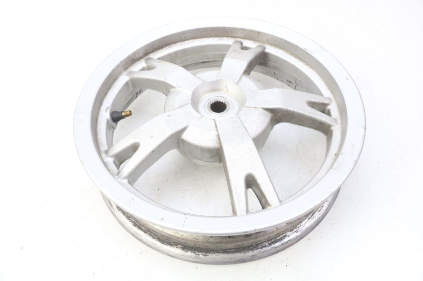 photo de JANTE ARRIERE PEUGEOT KISBEE 4T 50 (2018 - 2022) - État de surface