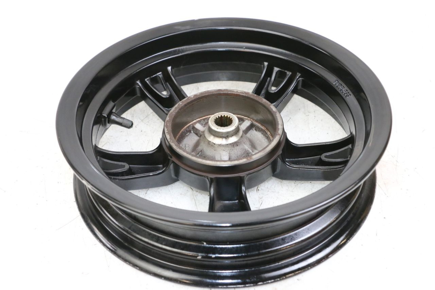 photo de JANTE ARRIERE PEUGEOT KISBEE 4T 50 (2018 - 2022) - Détails caractéristiques