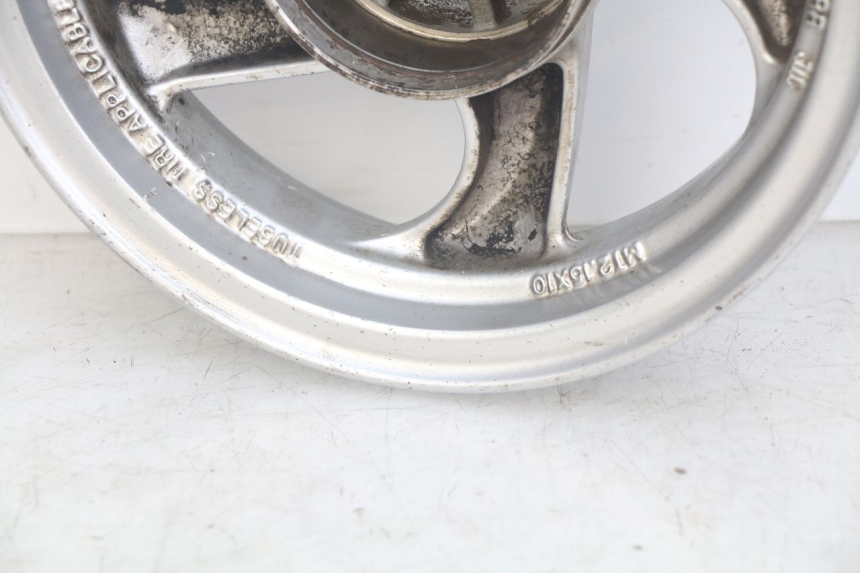 photo de JANTE ARRIERE SYM MIO 50 (2011 - 2017) - Zoom état d’usage