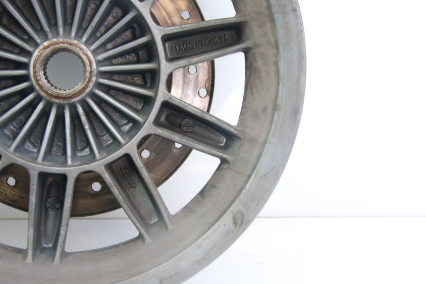 photo de JANTE ARRIERE PIAGGIO MP3 125 (2006 - 2014) - Détails caractéristiques