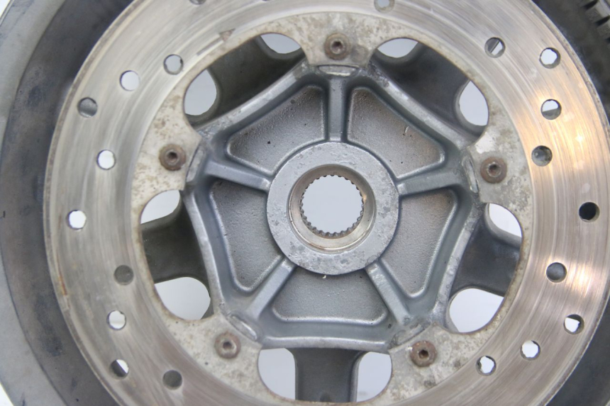 photo de JANTE ARRIERE PIAGGIO MP3 125 (2006 - 2014) - Gros plan technique