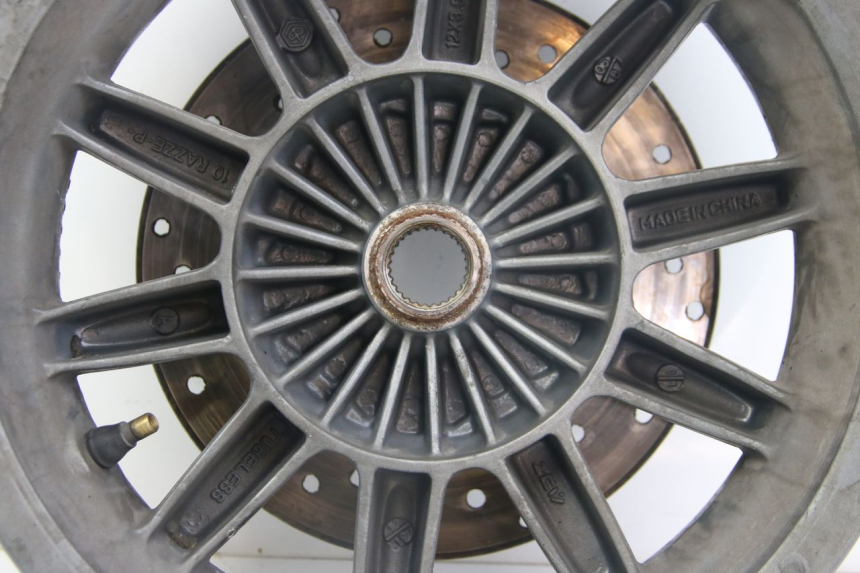 photo de JANTE ARRIERE PIAGGIO MP3 125 (2006 - 2014) - Marquages et références