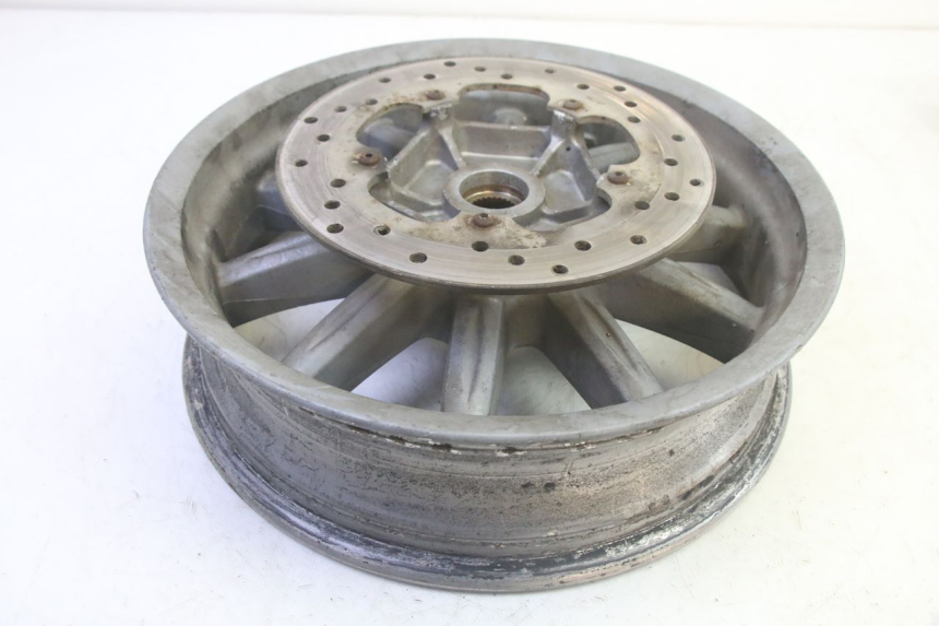 photo de JANTE ARRIERE PIAGGIO MP3 RL 250 (2006 - 2010) - Gros plan technique