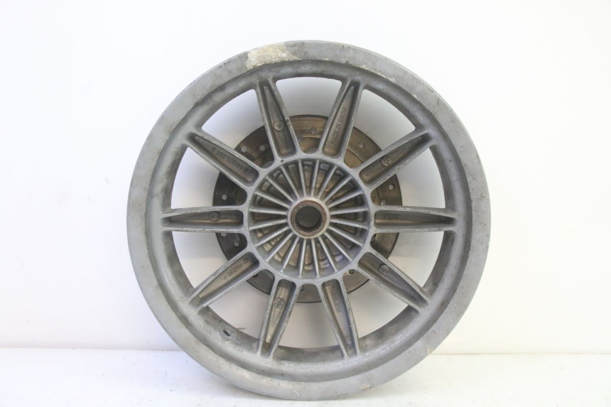 photo de JANTE ARRIERE PIAGGIO MP3 RL 250 (2006 - 2010) - Points de fixation