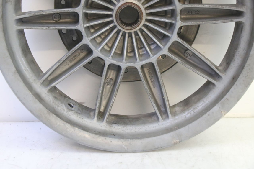 photo de JANTE ARRIERE PIAGGIO MP3 RL 250 (2006 - 2010) - Marquages et références