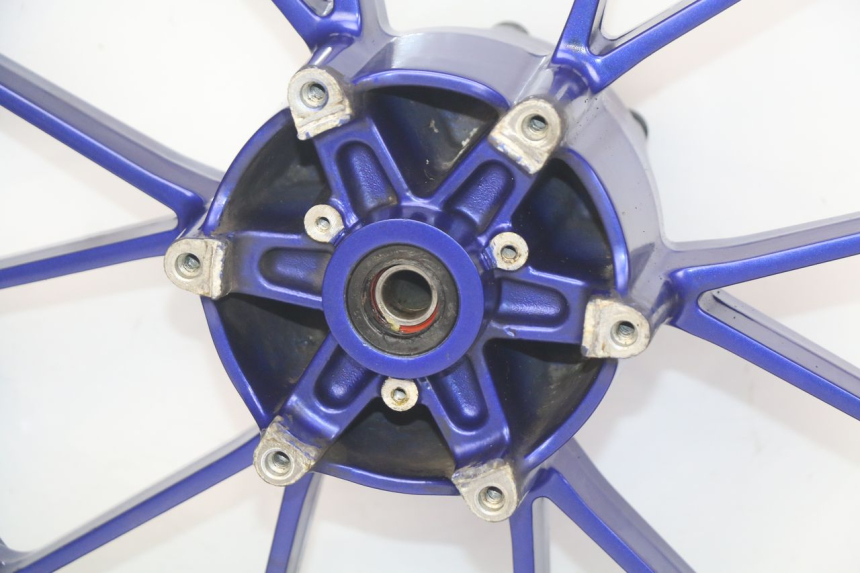 photo de JANTE ARRIERE YAMAHA MT ABS 125 (2014 - 2018) - Détails caractéristiques