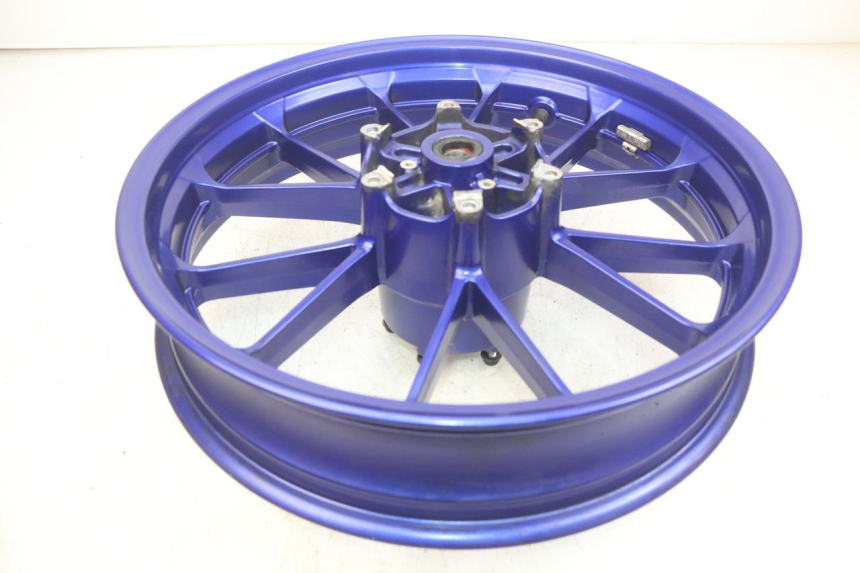 photo de JANTE ARRIERE YAMAHA MT ABS 125 (2014 - 2018) - Gros plan technique