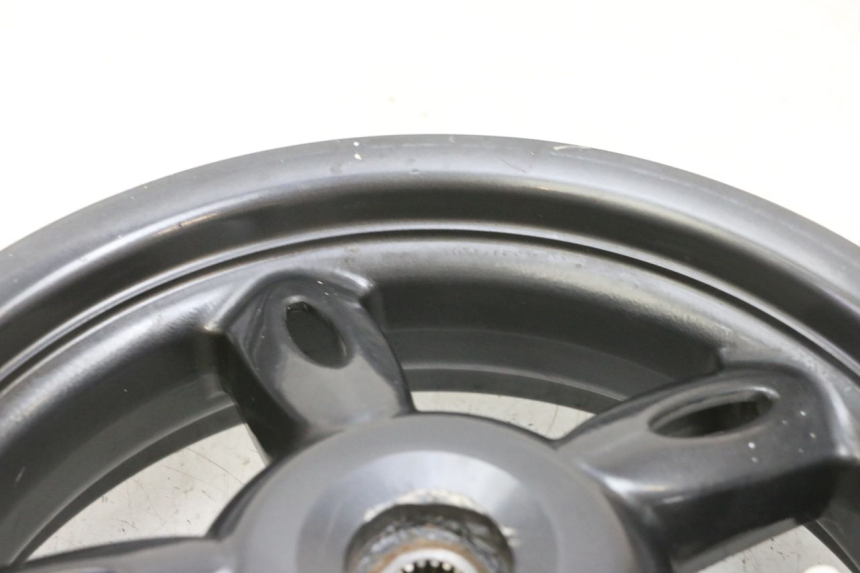 photo de JANTE ARRIERE YAMAHA NEOS NEO'S 4T 50 (2008 - 2016) - Vue rapprochée