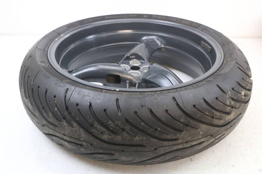 photo de JANTE ARRIERE MOTO GUZZI NORGE 8V GT 1200 (2011 - 2016) - Points de fixation