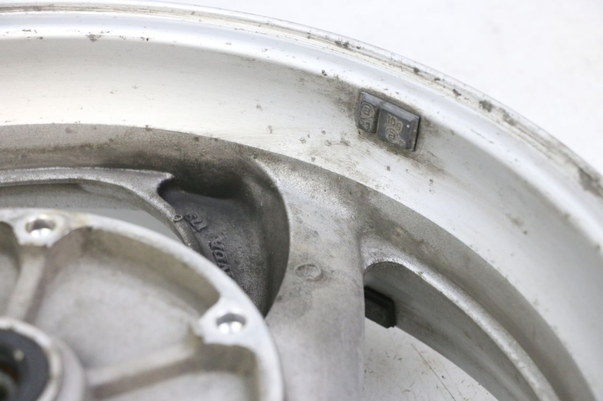 photo de JANTE ARRIERE HONDA NTV DEAUVILLE 650 (2001 - 2006) - État de surface