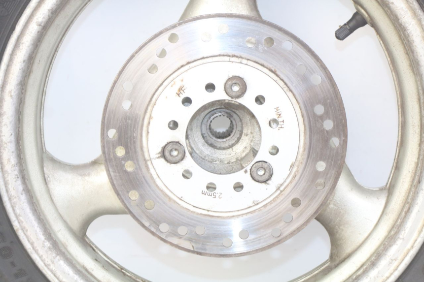 photo de JANTE ARRIERE SELECT UP OCTALIS 125 (2007 - 2012) - Vue rapprochée