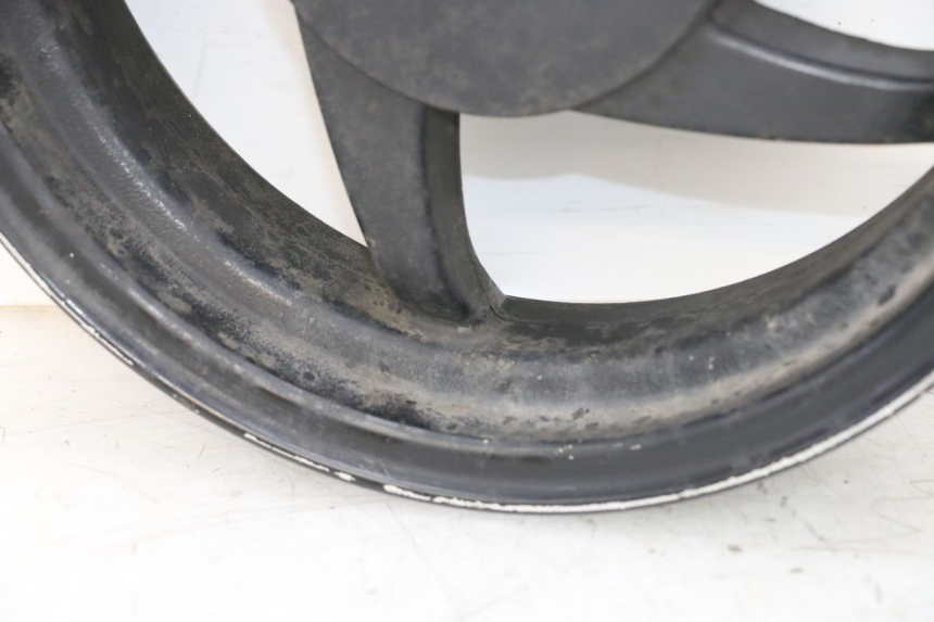 photo de JANTE ARRIERE SYM ORBIT 2 4T 50 (2008 - 2017) - Points de fixation