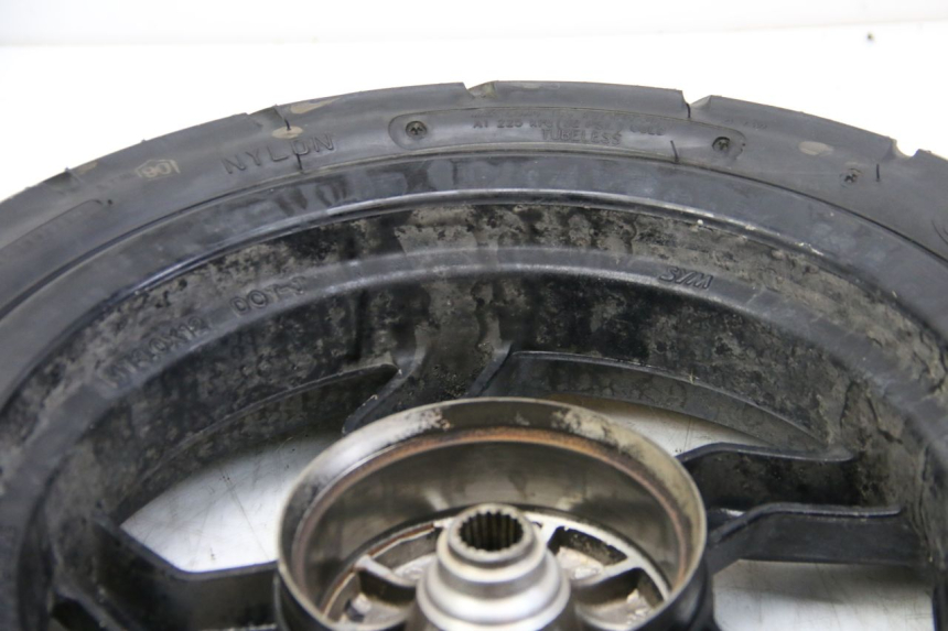 photo de JANTE ARRIERE SYM ORBIT III 3 4T 50 (2021 - 2025) - Autre angle de vue