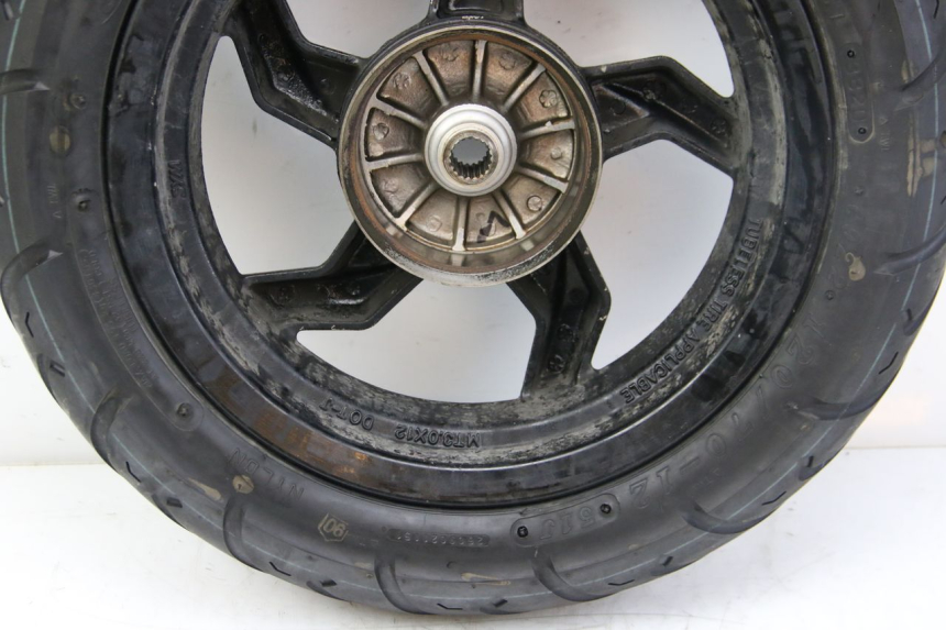 photo de JANTE ARRIERE SYM ORBIT III 3 4T 50 (2021 - 2025) - Marquages et références