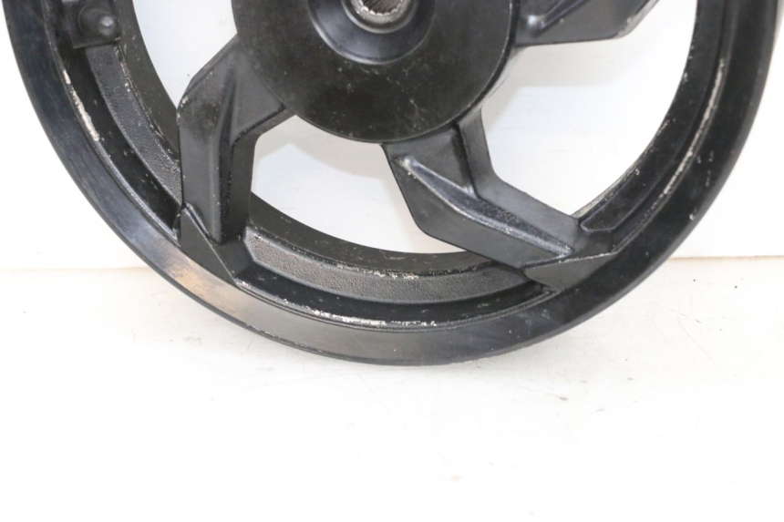 photo de JANTE ARRIERE SYM ORBIT III 3 4T 50 (2018 - 2021) - Détails caractéristiques