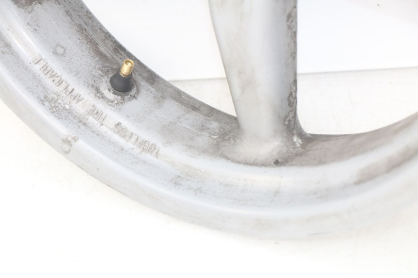 photo de JANTE ARRIERE KYMCO PEOPLE 250 (2004 - 2008) - Vue rapprochée