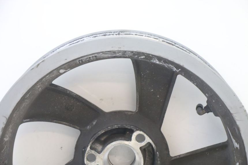 photo de JANTE ARRIERE PEUGEOT CITYSTAR 50 (2013 - 2017) - Points de fixation