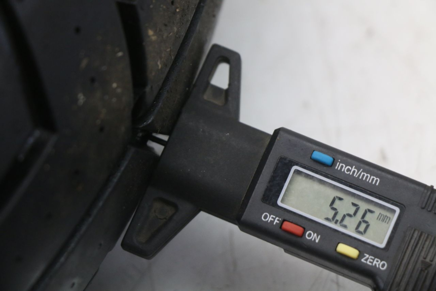 photo de JANTE ARRIERE REGAL RAPTOR RAXTER 2 125 (2007 - 2015) - Vue rapprochée