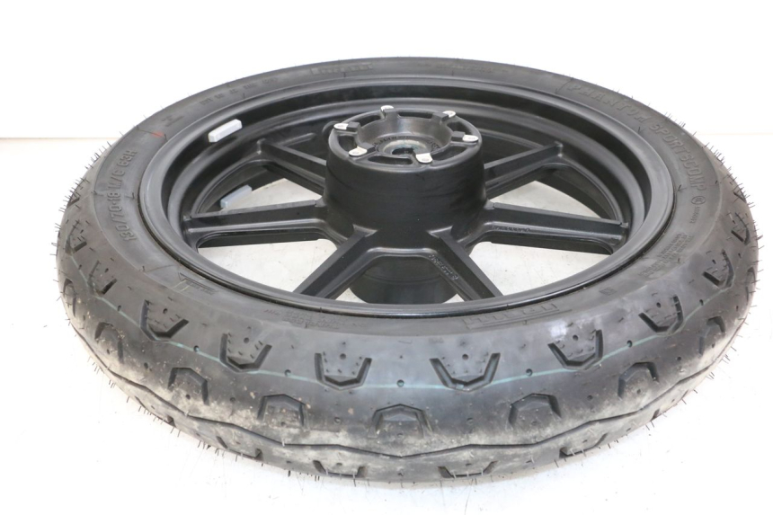 photo de JANTE ARRIERE ROYAL ENFIELD CONTINENTAL GT 650 (2019 - 2024) - Points de fixation