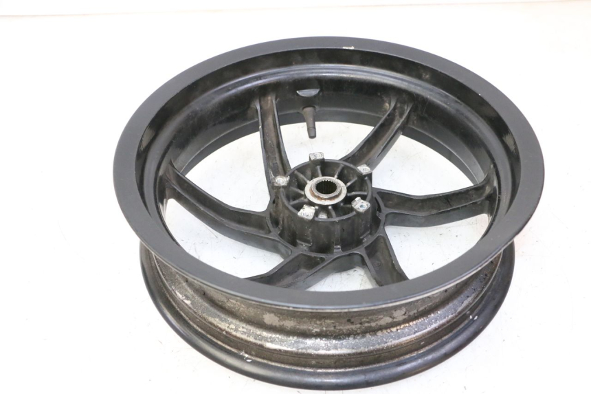 photo de JANTE ARRIERE GILERA RUNNER SP 50 (2009 - 2017) - Gros plan technique