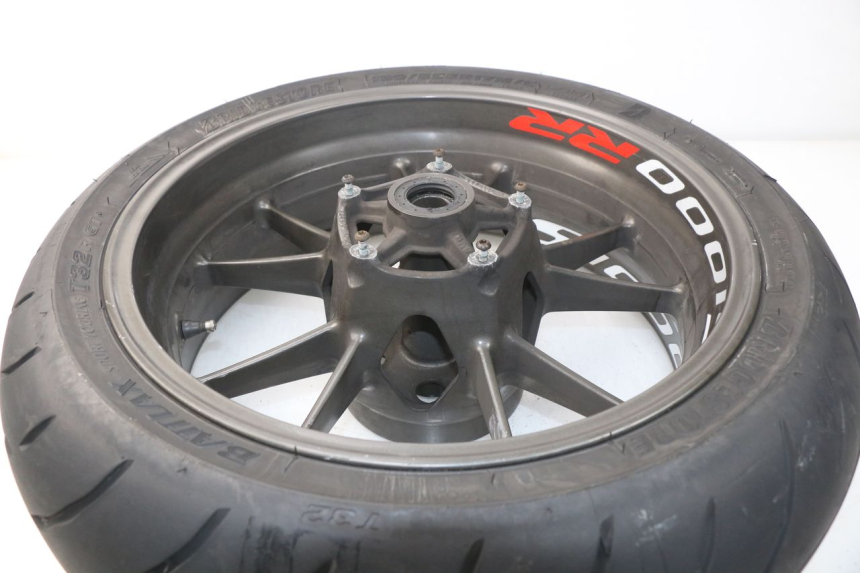 photo de JANTE ARRIERE BMW S RR ABS S1000RR 1000 (2009 - 2011) - Points de fixation