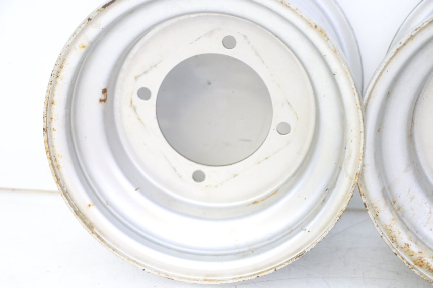 photo de JANTE ARRIERE HYTRACK S 150 (2003 - 2011) - Points de fixation