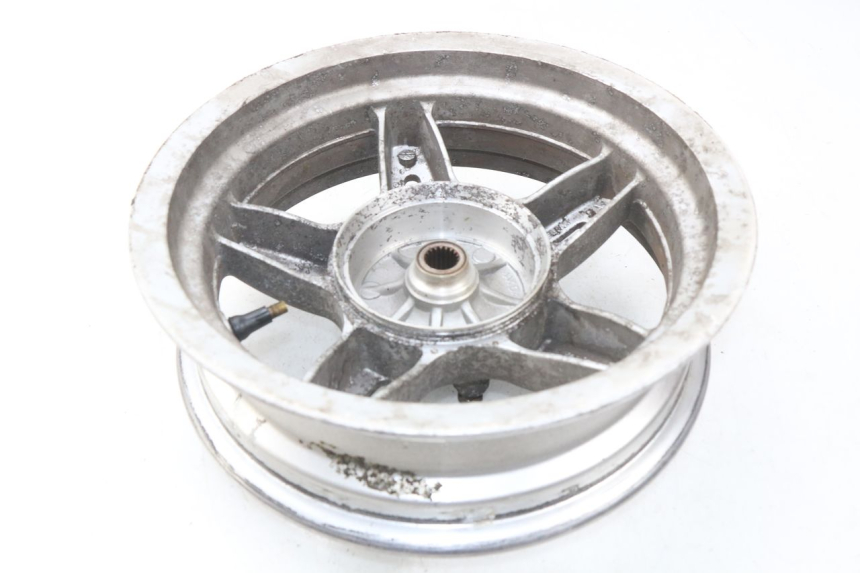 photo de JANTE ARRIERE DAELIM S2 125 (2006 - 2007) - Zoom état d’usage