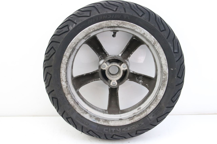 photo de JANTE ARRIERE PEUGEOT SATELIS COMPRESSOR K15 125 (2006 - 2009) - Détail de la pièce