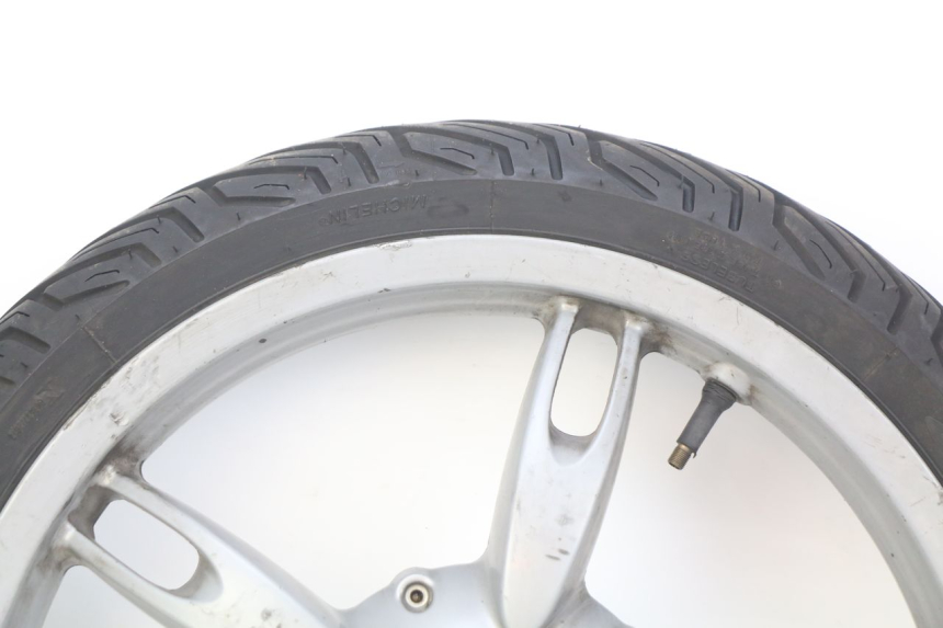 photo de JANTE ARRIERE APRILIA SCARABEO 100 (2003 - 2012) - Vue rapprochée