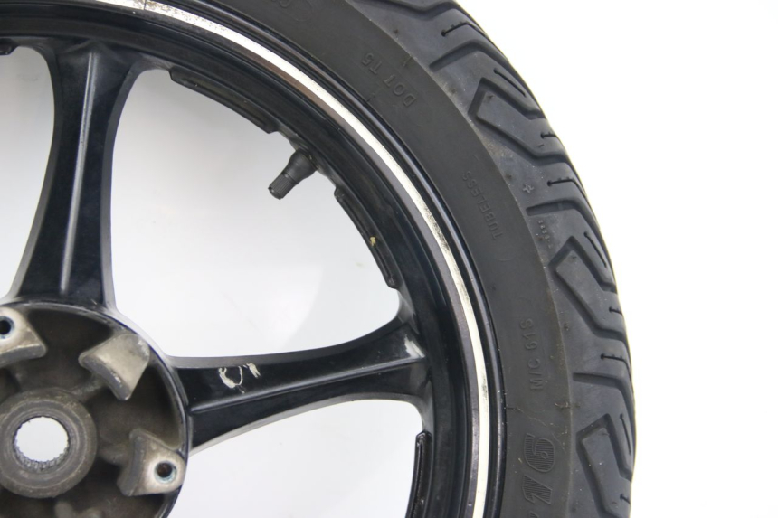 photo de JANTE ARRIERE SUZUKI SIXTEEN 125 (2008 - 2010) - Points de fixation