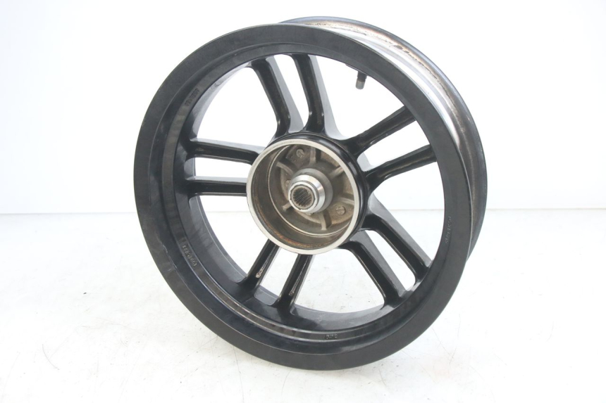 photo de JANTE ARRIERE PEUGEOT SPEEDFIGHT 4 4T 50 (2015 - 2020) - Points de fixation