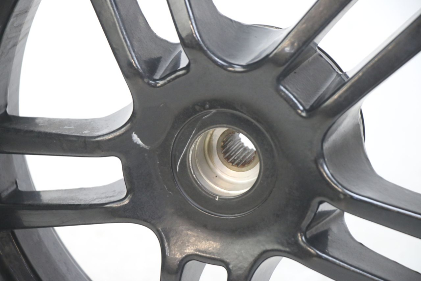 photo de JANTE ARRIERE PEUGEOT SPEEDFIGHT 4 4T 50 (2015 - 2020) - État de surface