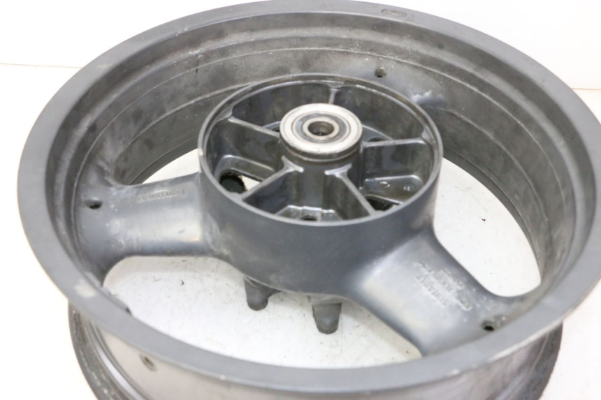 photo de JANTE ARRIERE TRIUMPH SPRINT 900 (1995 - 1998) - Zoom état d’usage