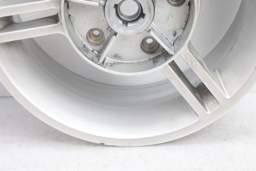 photo de JANTE ARRIERE CAN-AM SPYDER RS 1000 (2008 - 2012) - Zoom état d’usage