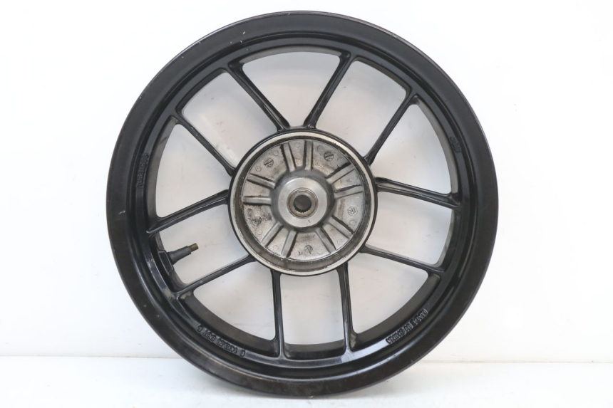 photo de JANTE ARRIERE APRILIA SR 2T 50 (2018 - 2022) - Gros plan technique