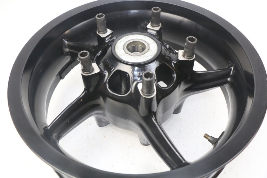 photo de JANTE ARRIERE APRILIA SRV 850 (2012 - 2017) - Zoom état d’usage