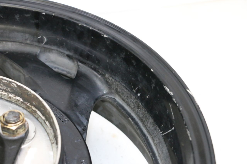 photo de JANTE ARRIERE HONDA ST PAN EUROPEAN 1300 (2002 - 2013) - Vue rapprochée