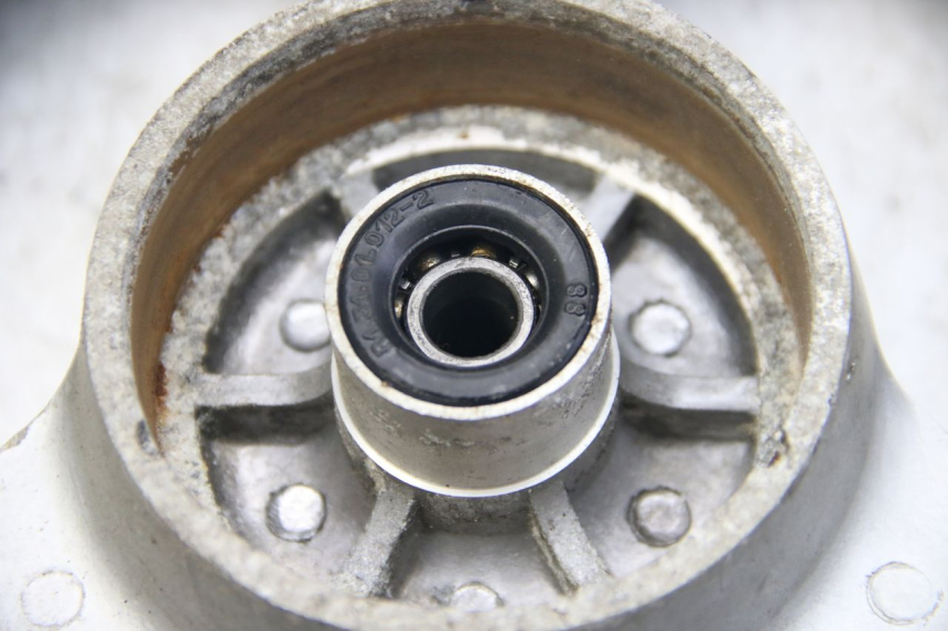 photo de JANTE ARRIERE JAWA STELLA BABETTA 134 50 - État de surface