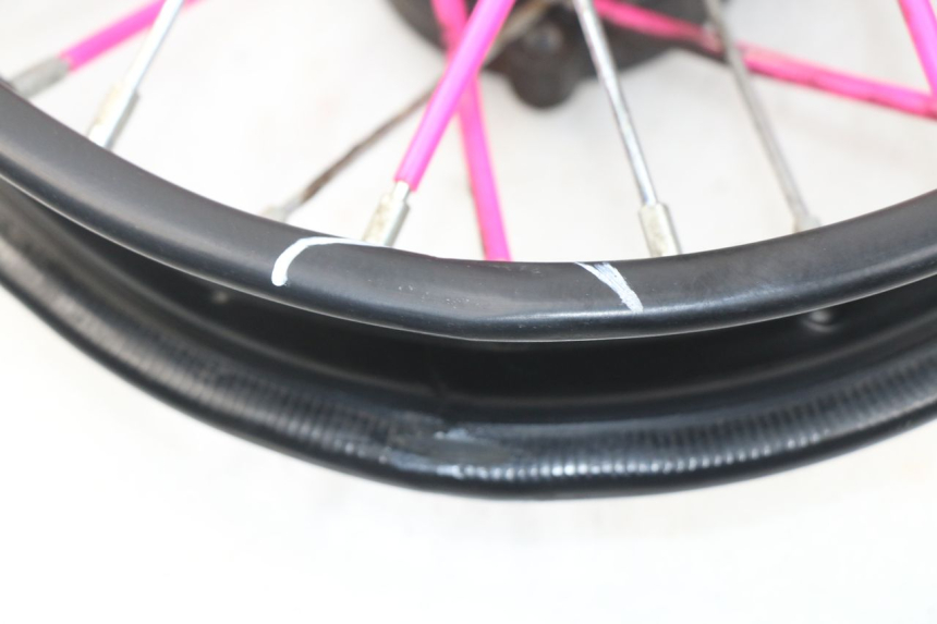 photo de JANTE ARRIERE NITRO MOTORS STORM DIRTBIKE 110 - Gros plan technique