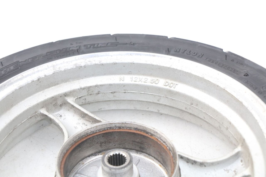 photo de JANTE ARRIERE FYM STRADA 50 (2007 - 2014) - Zoom état d’usage