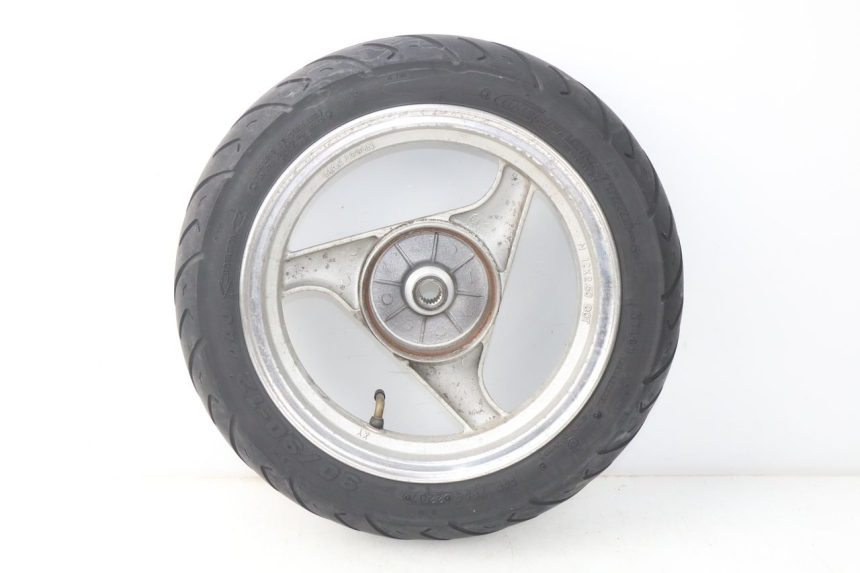 photo de JANTE ARRIERE FYM STRADA 50 (2007 - 2014) - Gros plan technique