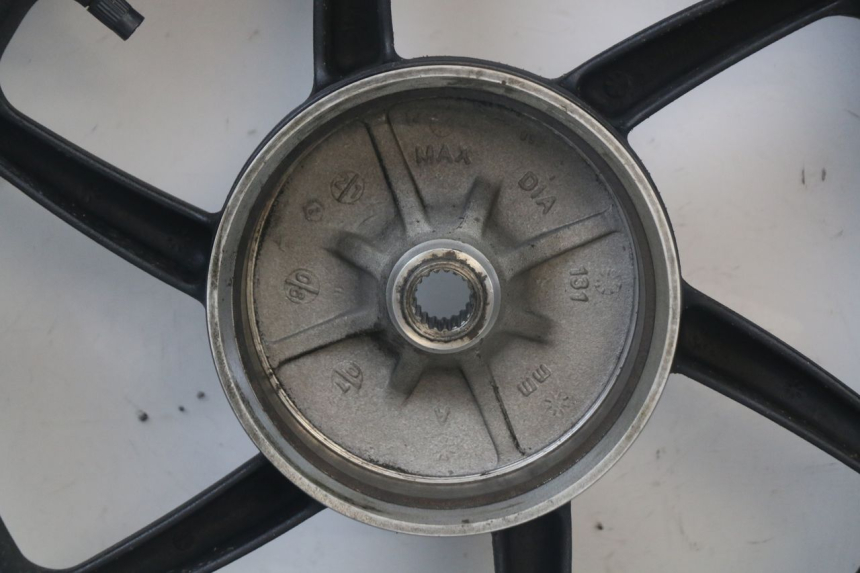 photo de JANTE ARRIERE KYMCO SUPER 8 125 (2008 - 2015) - Marquages et références