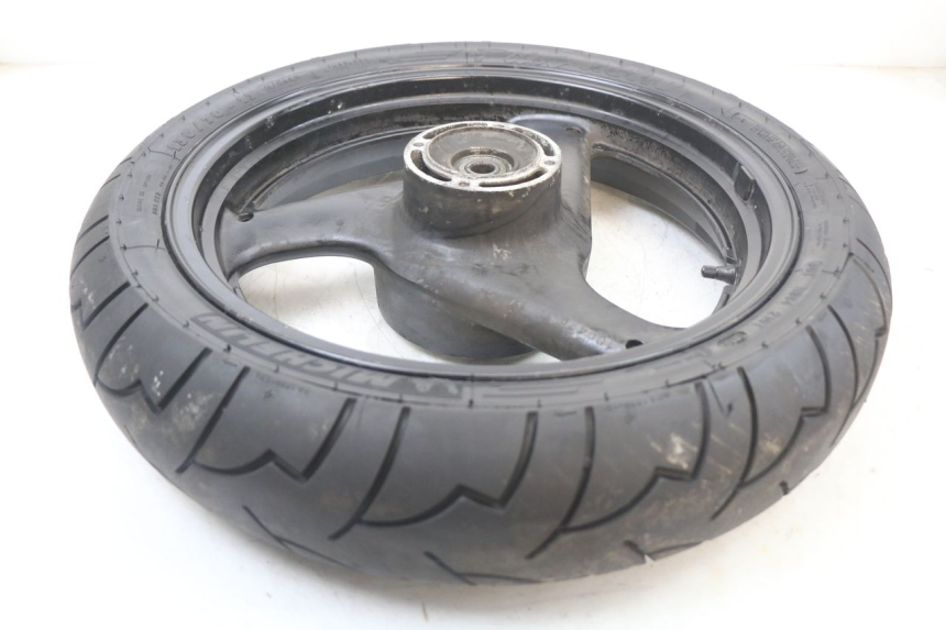 photo de JANTE ARRIERE SUZUKI GS F 500 (2004 - 2007) - Marquages et références